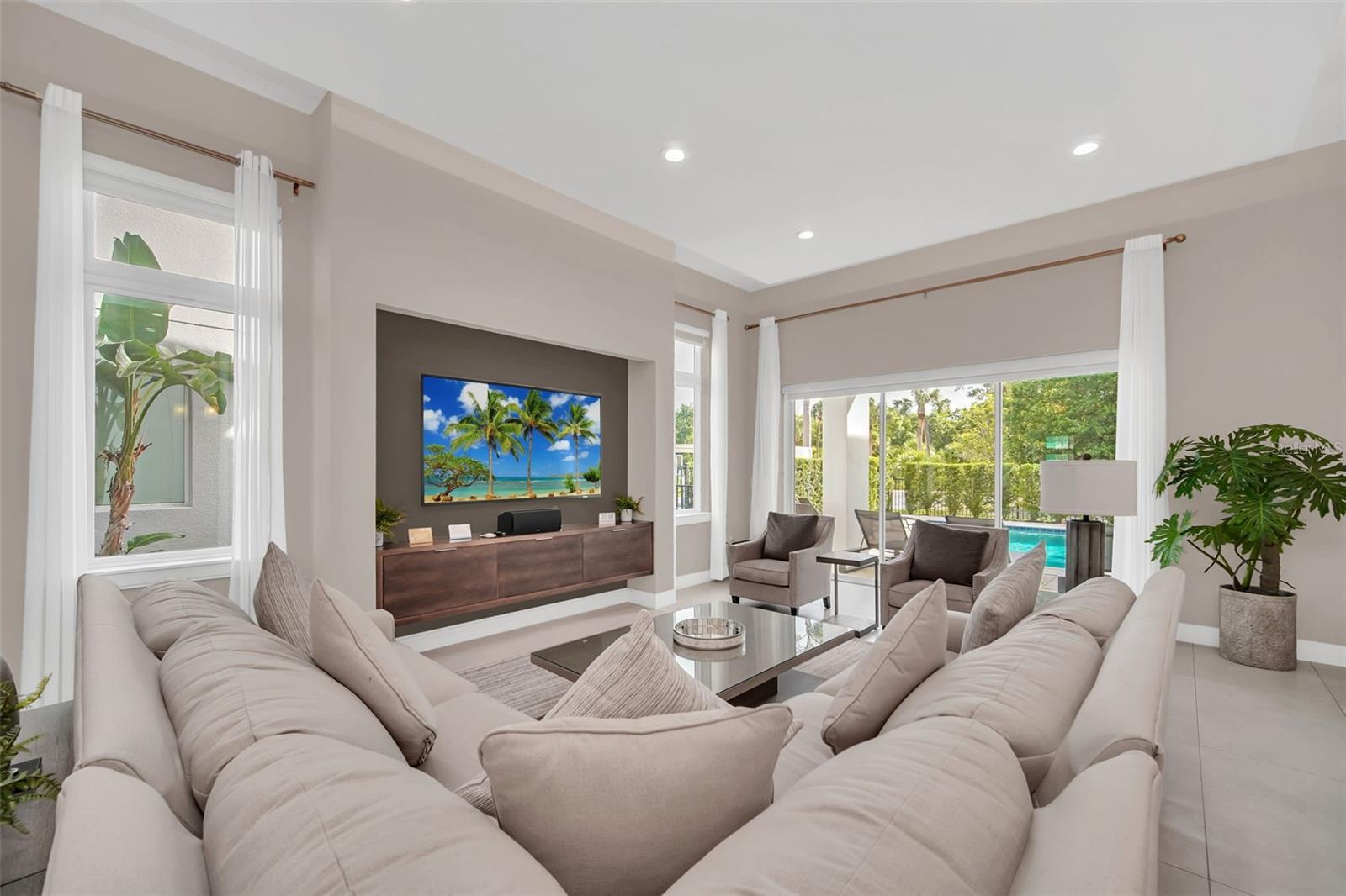Image 6 of 76 For 885 Desert Mountain Court