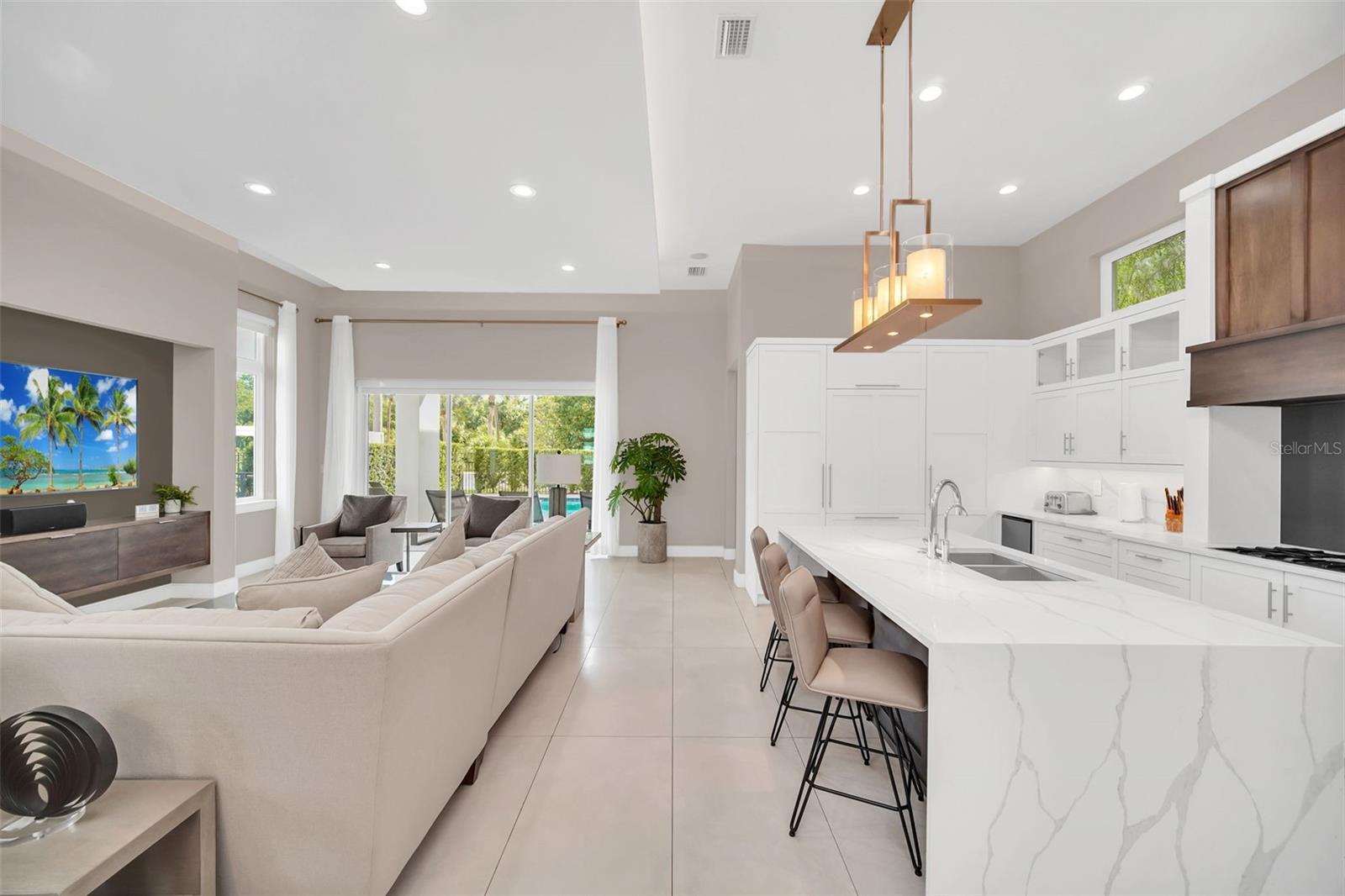 Image 7 of 76 For 885 Desert Mountain Court