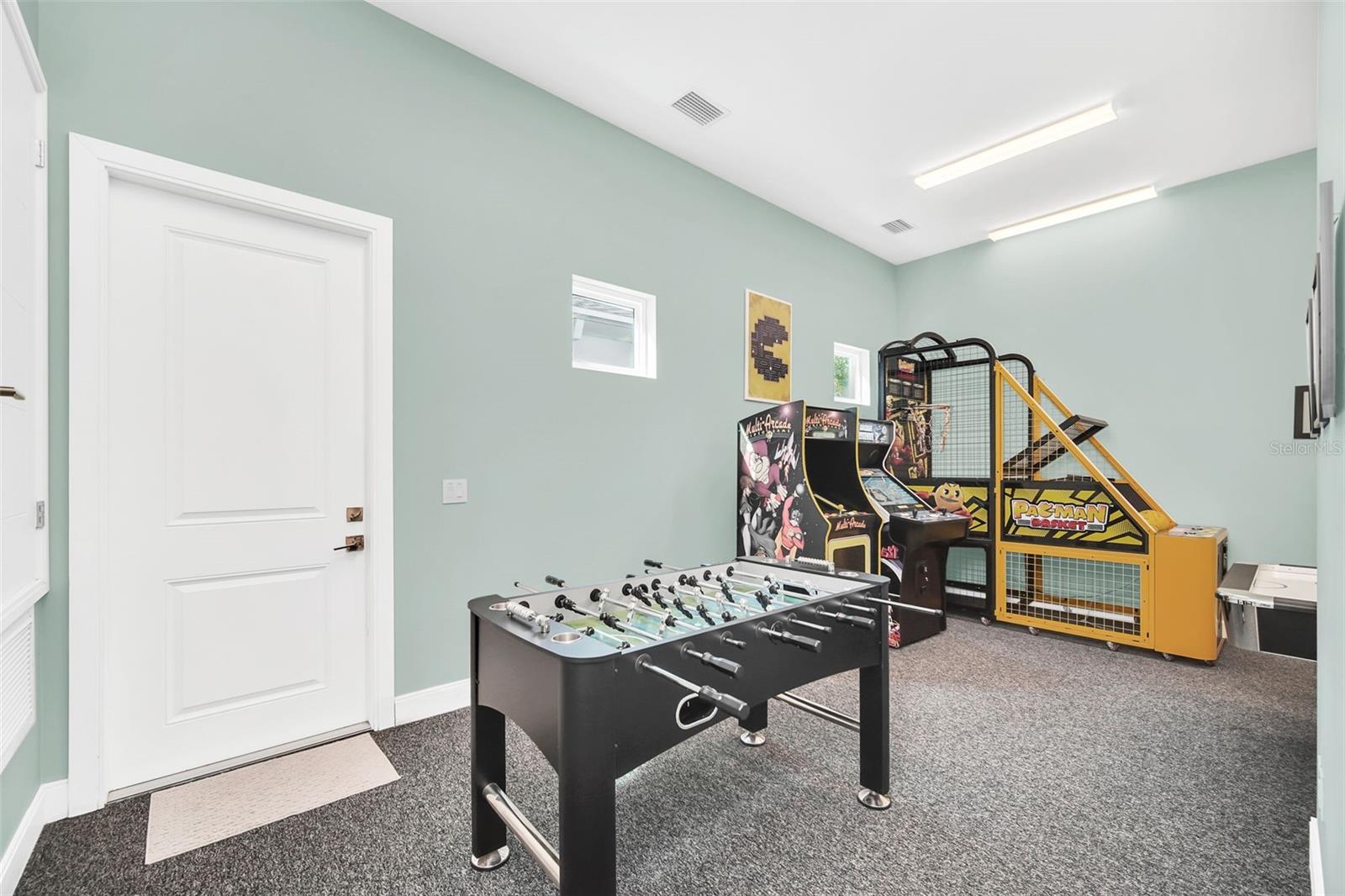 Image 72 of 76 For 885 Desert Mountain Court