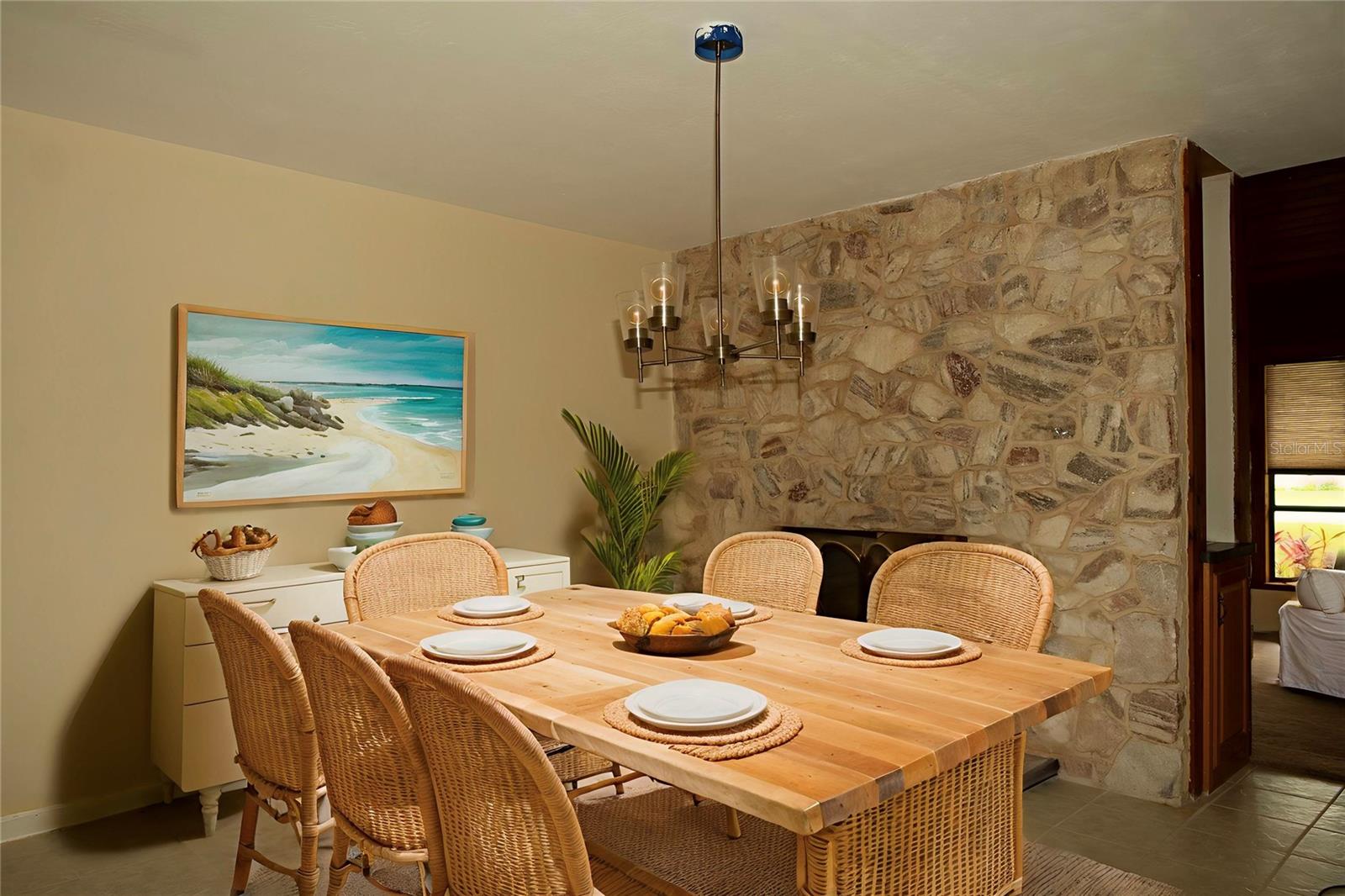 Image 6 of 23 For 829 Beach Street