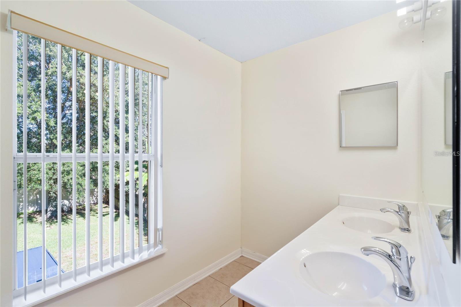 Image 10 of 21 For 2670 Palmetto Ridge Circle