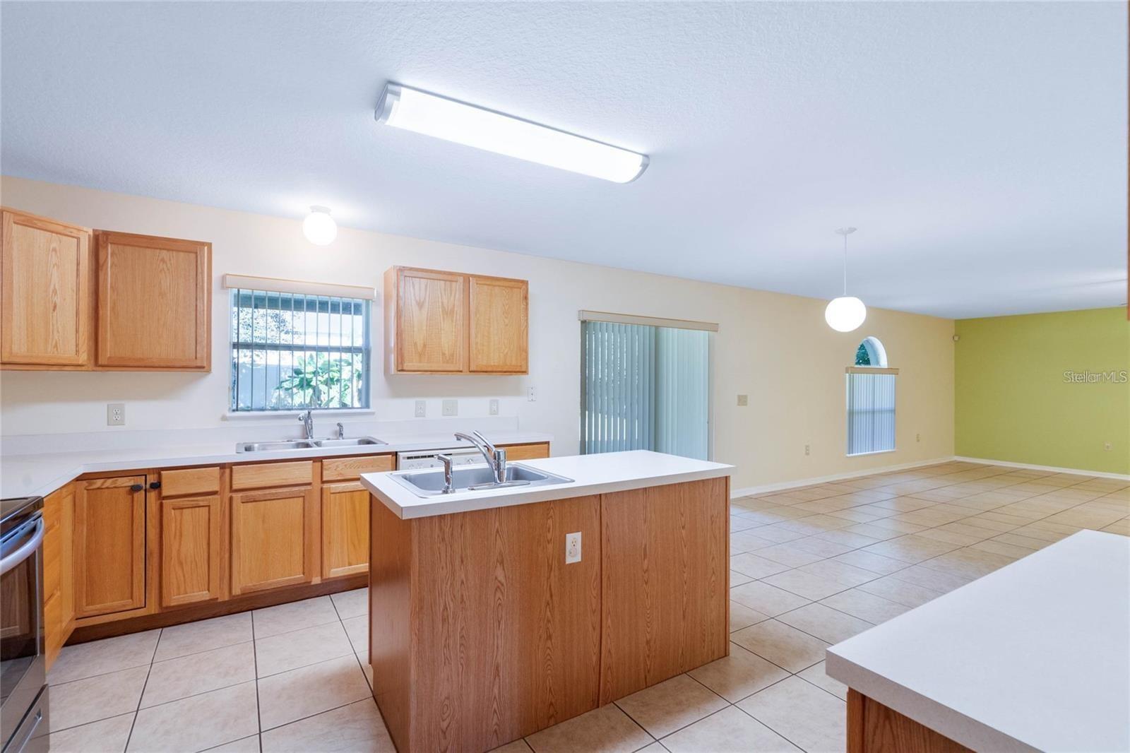 Image 3 of 21 For 2670 Palmetto Ridge Circle
