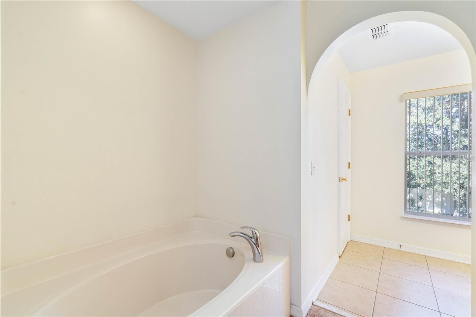 Image 9 of 21 For 2670 Palmetto Ridge Circle