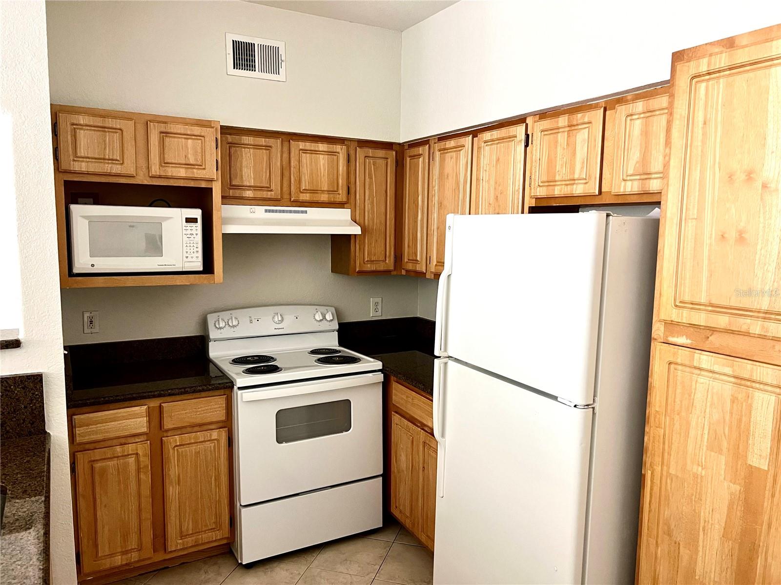 Image 7 of 15 For 3344 Corona Village Way 205