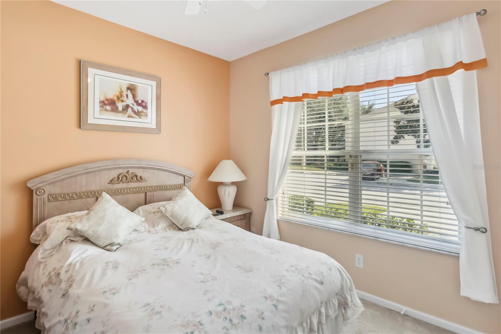 Image 10 of 31 For 2382 Silver Palm Drive E