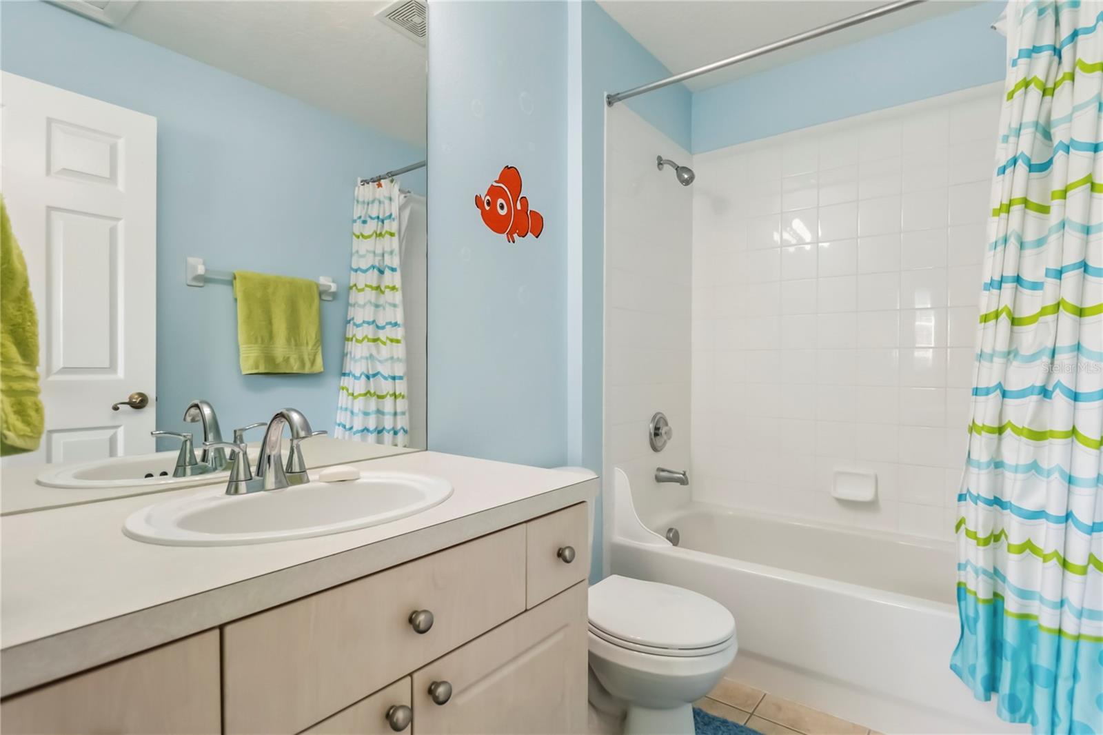 Image 15 of 31 For 2382 Silver Palm Drive E