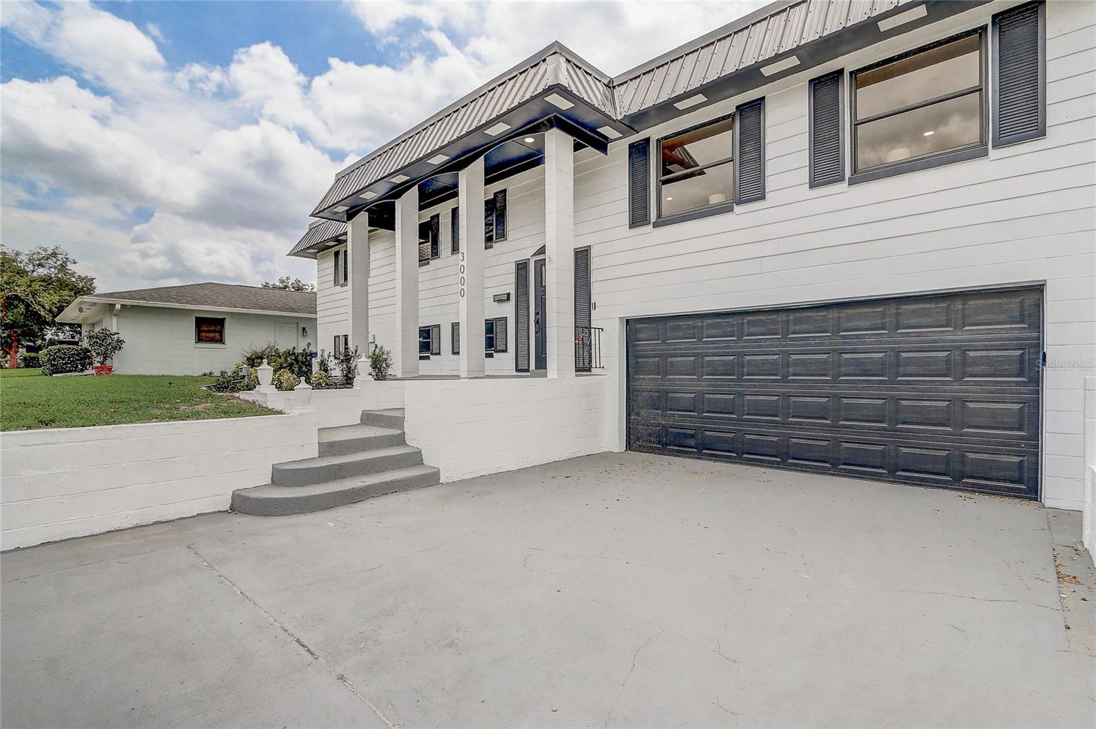 Image 4 of 66 For 3000 Greenmount Road