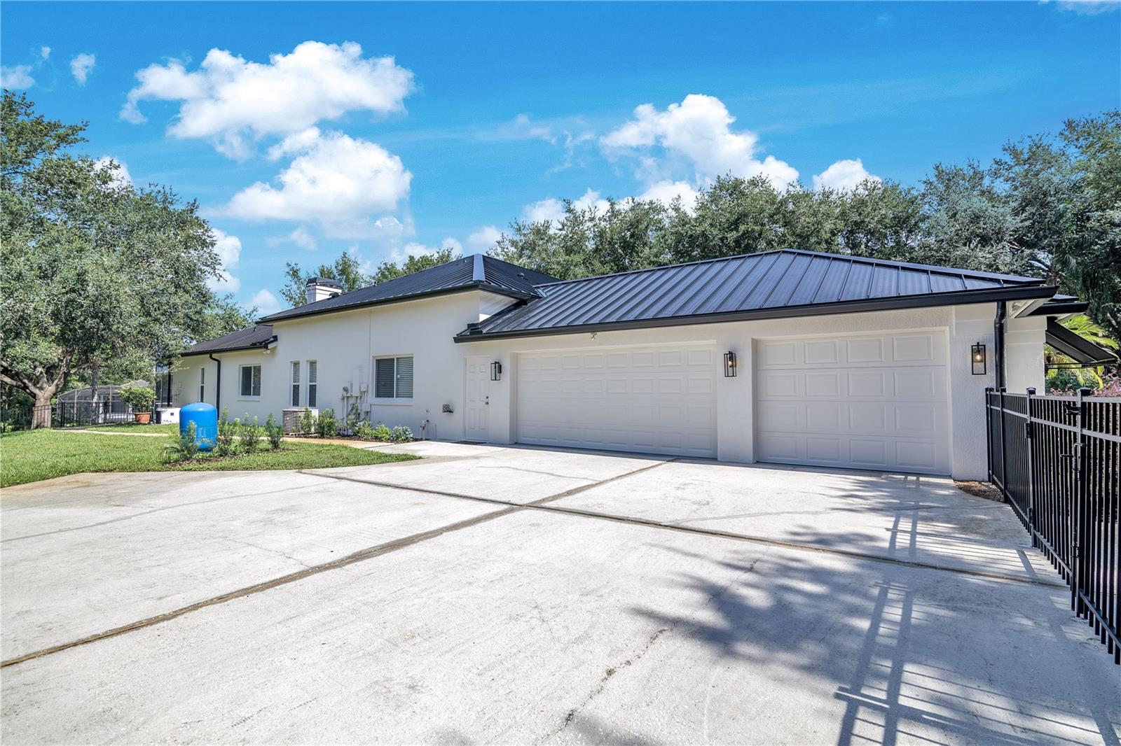 Image 45 of 58 For 7135 Horizon Circle