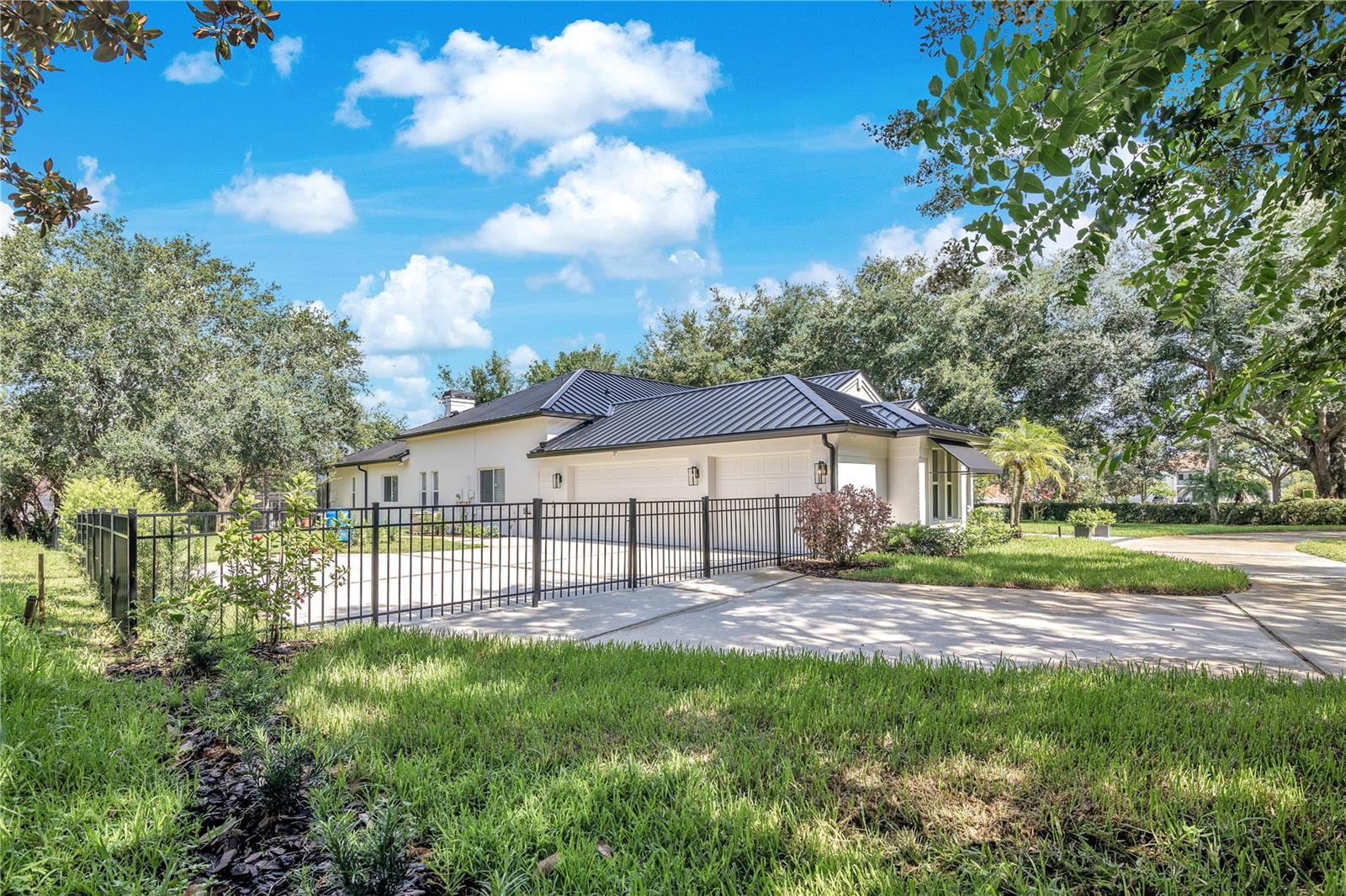 Image 46 of 58 For 7135 Horizon Circle