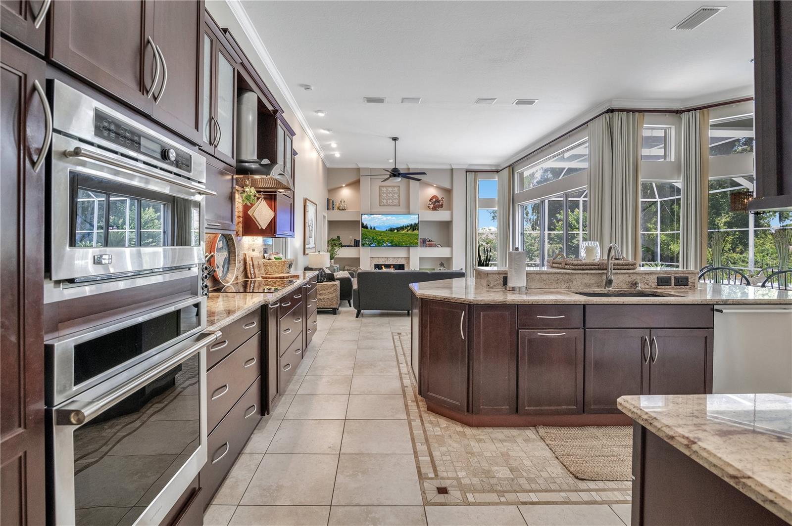 Image 5 of 58 For 7135 Horizon Circle