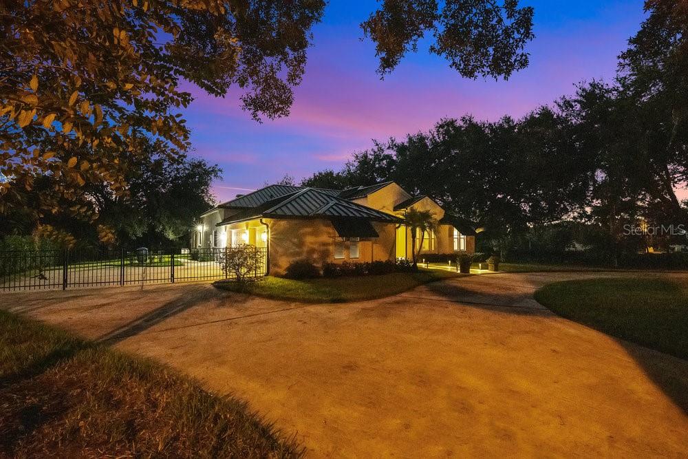 Image 73 of 77 For 7135 Horizon Circle