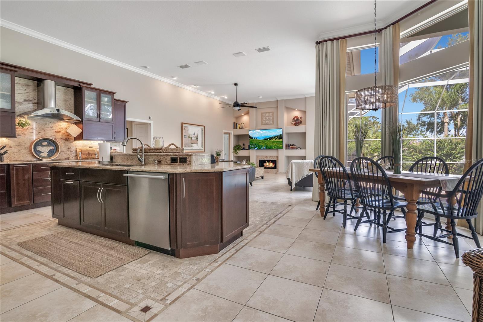 Image 9 of 58 For 7135 Horizon Circle