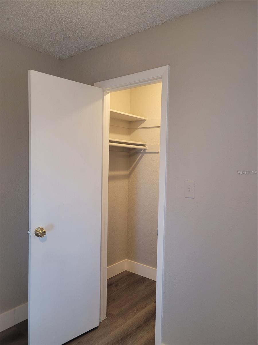 Image 11 of 25 For 4400 Thornbriar Lane A103