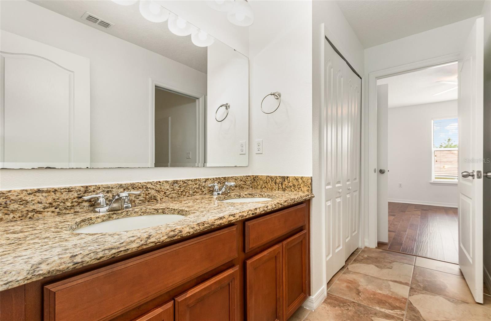 Image 14 of 35 For 9026 Paolos Place