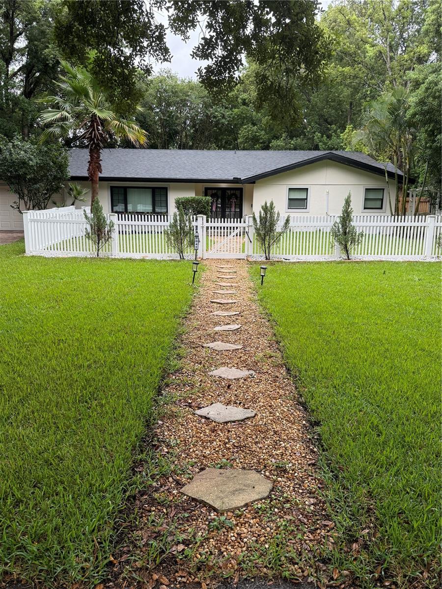 Image 2 of 3 For 8042 Ridge Way