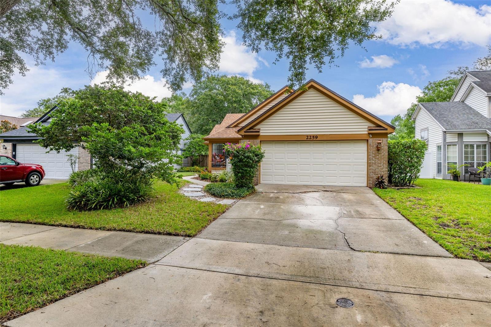 Image 2 of 73 For 2259 Doulton Drive