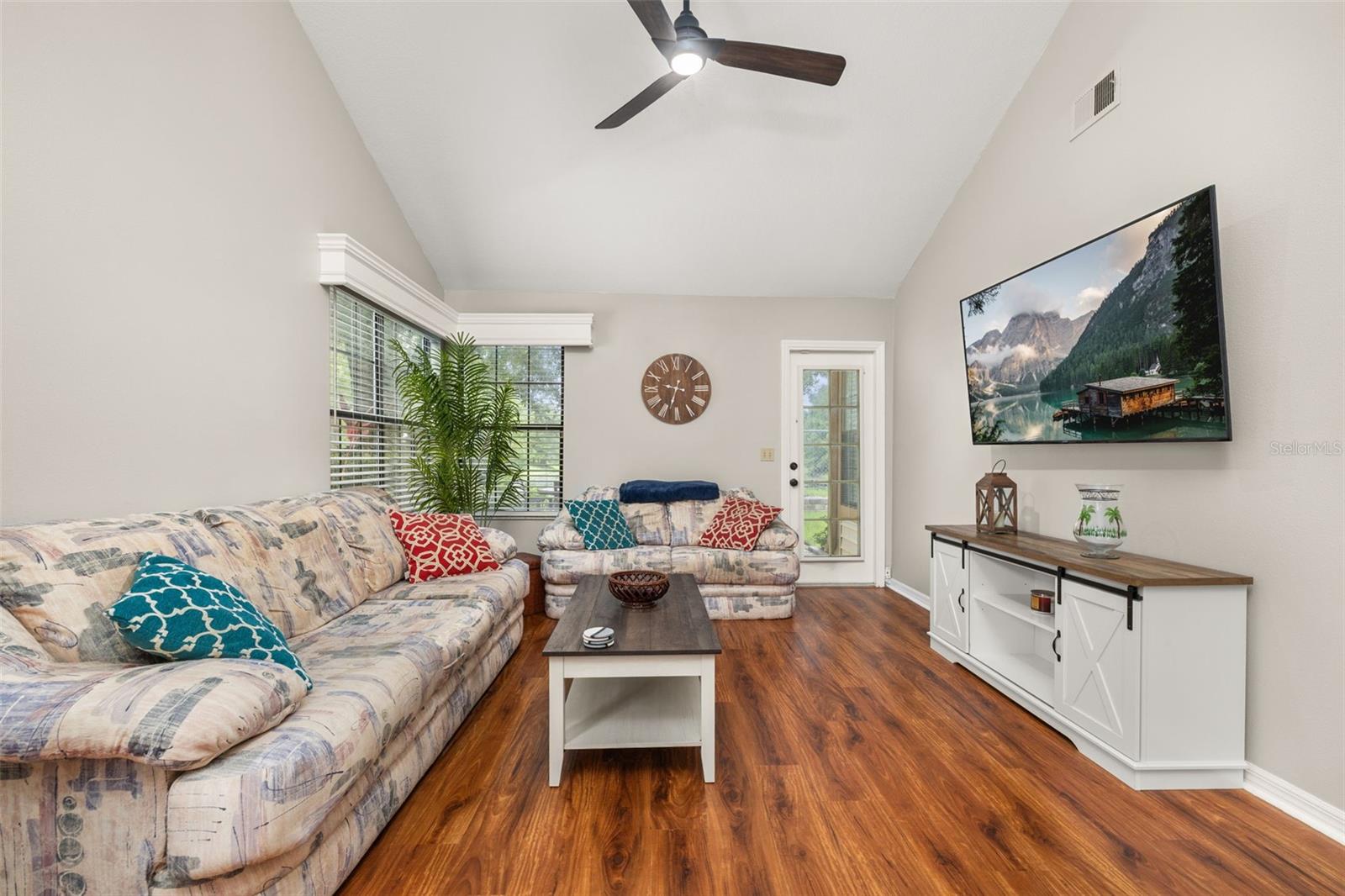 Image 23 of 73 For 2259 Doulton Drive
