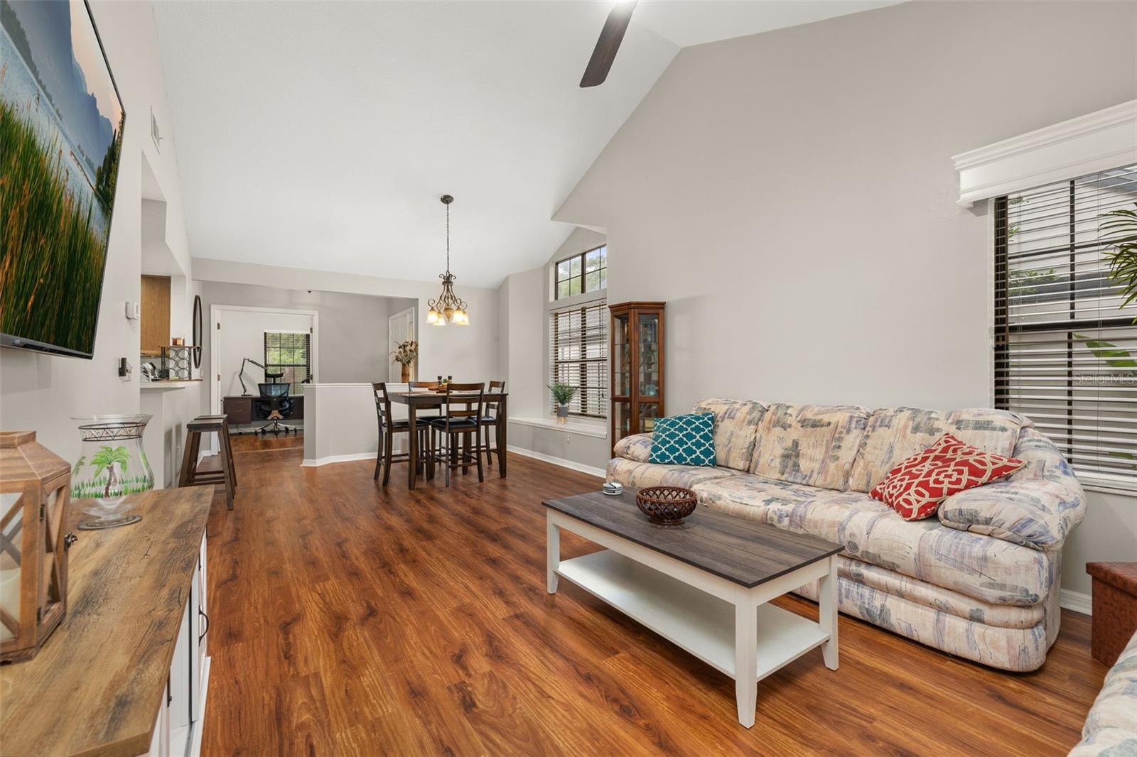 Image 25 of 73 For 2259 Doulton Drive