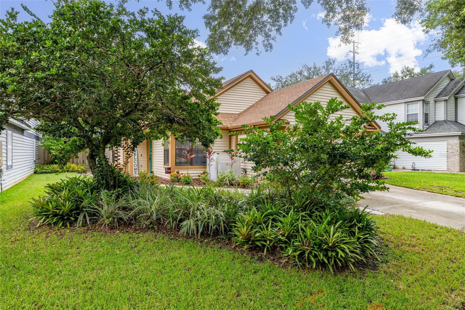 Image 4 of 73 For 2259 Doulton Drive