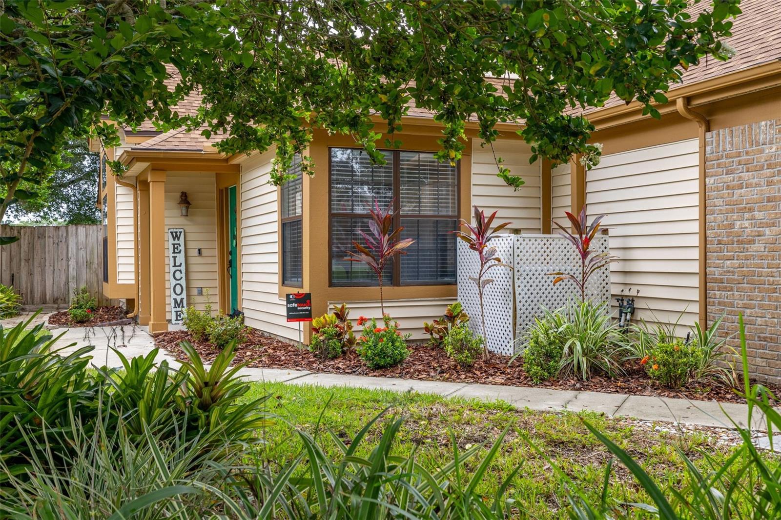 Image 5 of 73 For 2259 Doulton Drive