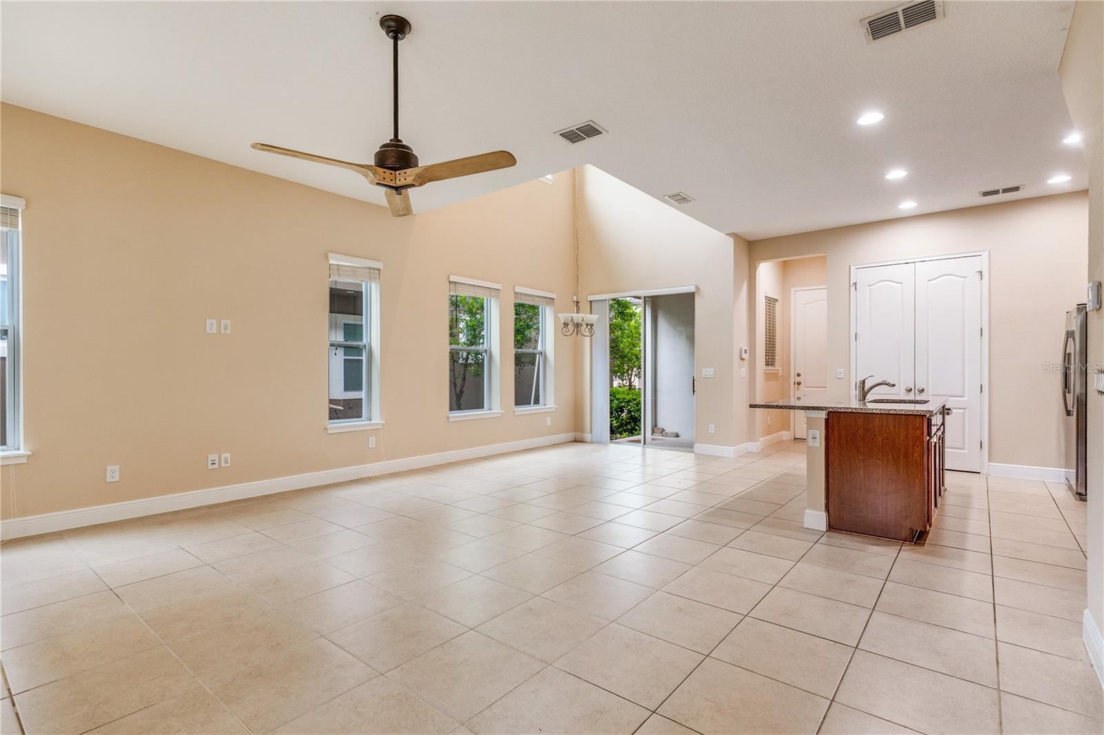 Image 7 of 34 For 8083 Upper Perse Circle