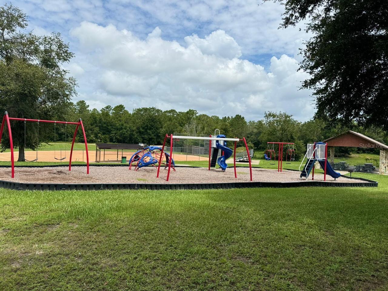 Listing photo id 6 for 7094 Maltese Drive