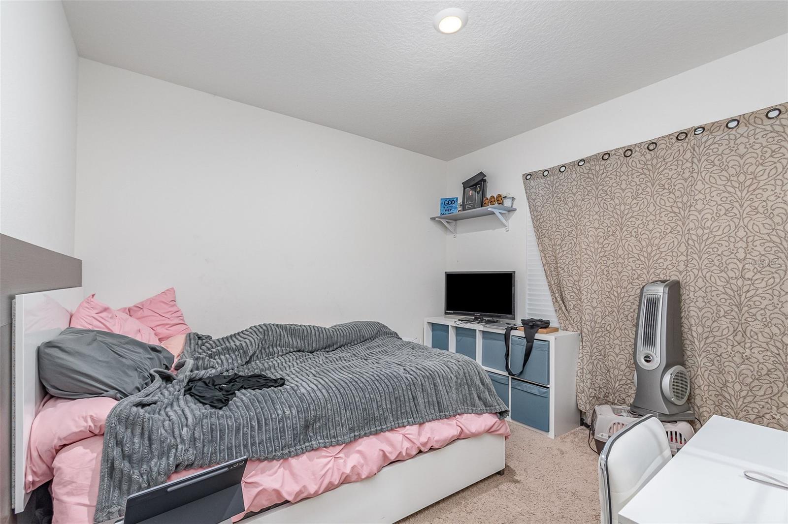 Image 17 of 30 For 35111 Sweet Leaf Lane
