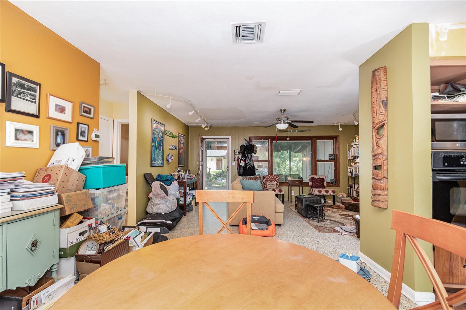 Image 8 of 26 For 610 Forest Drive