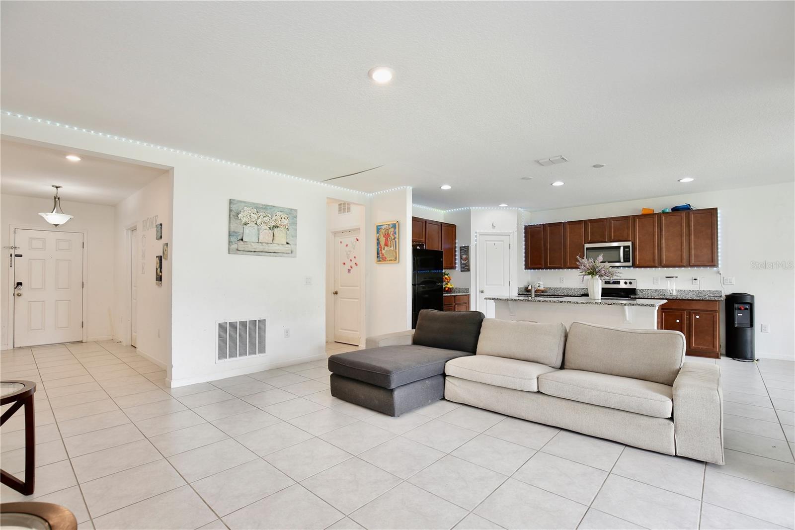 Image 4 of 25 For 490 Taft Drive