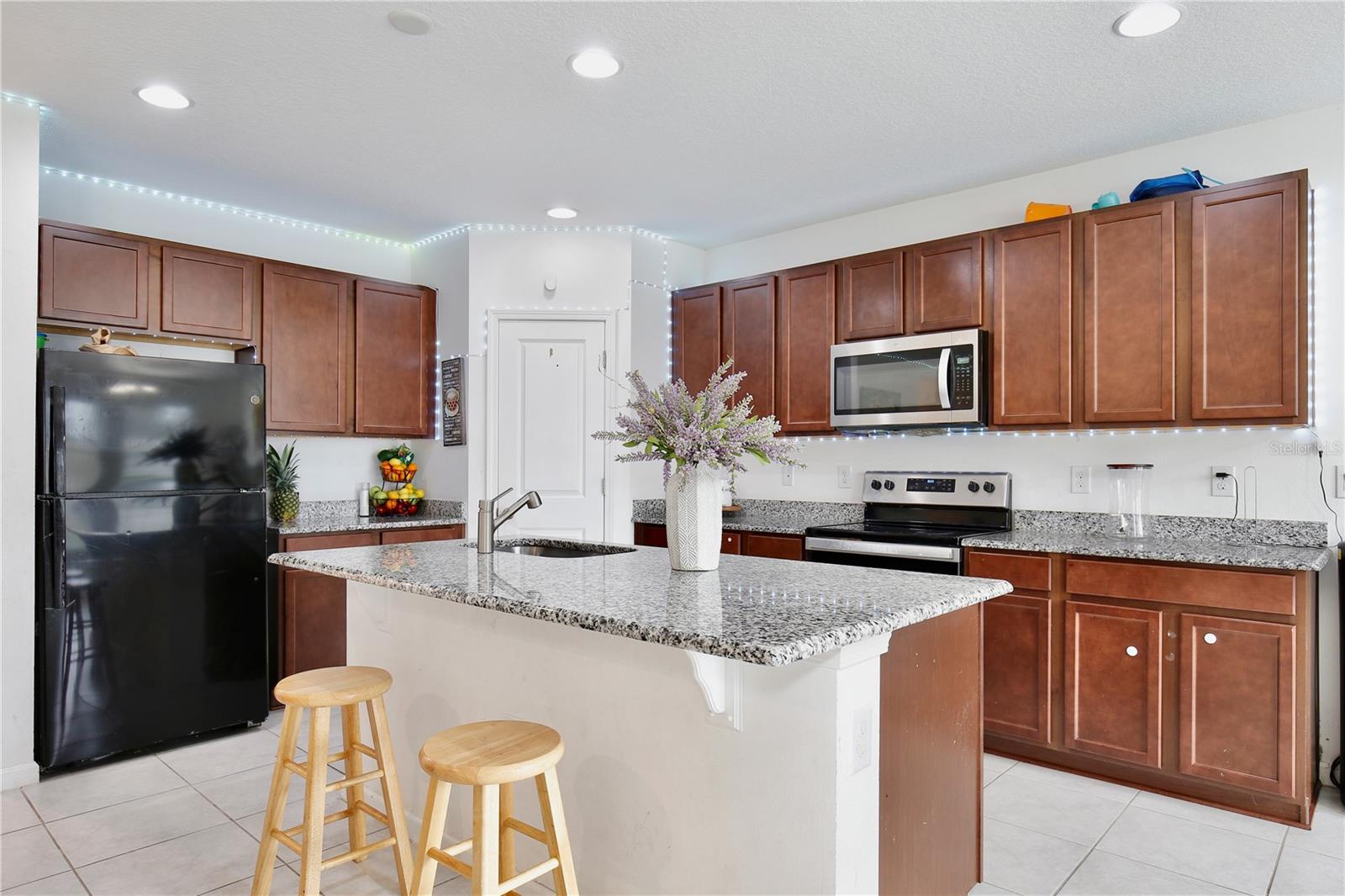 Image 6 of 25 For 490 Taft Drive