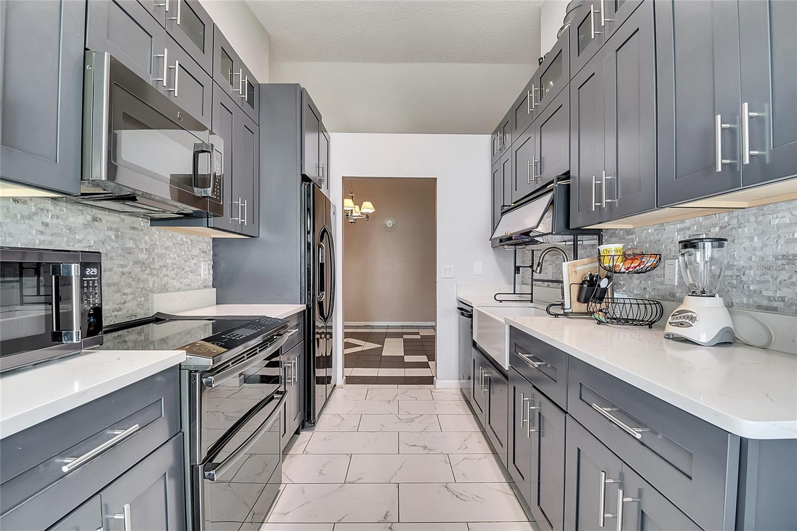 Image 7 of 17 For 6215 Brookhill Circle