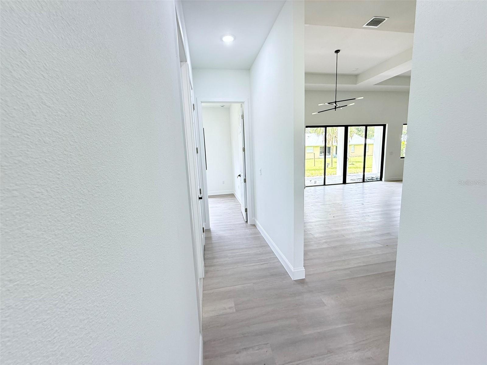Image 19 of 32 For 1177 Petronia Street