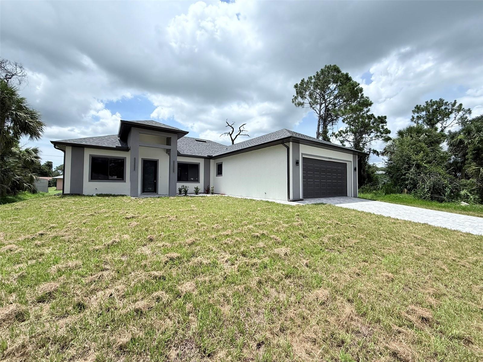 Image 3 of 32 For 1177 Petronia Street
