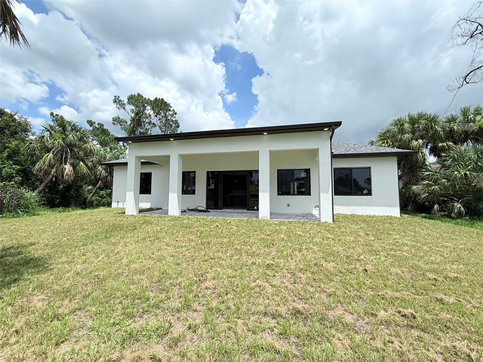 Image 7 of 32 For 1177 Petronia Street