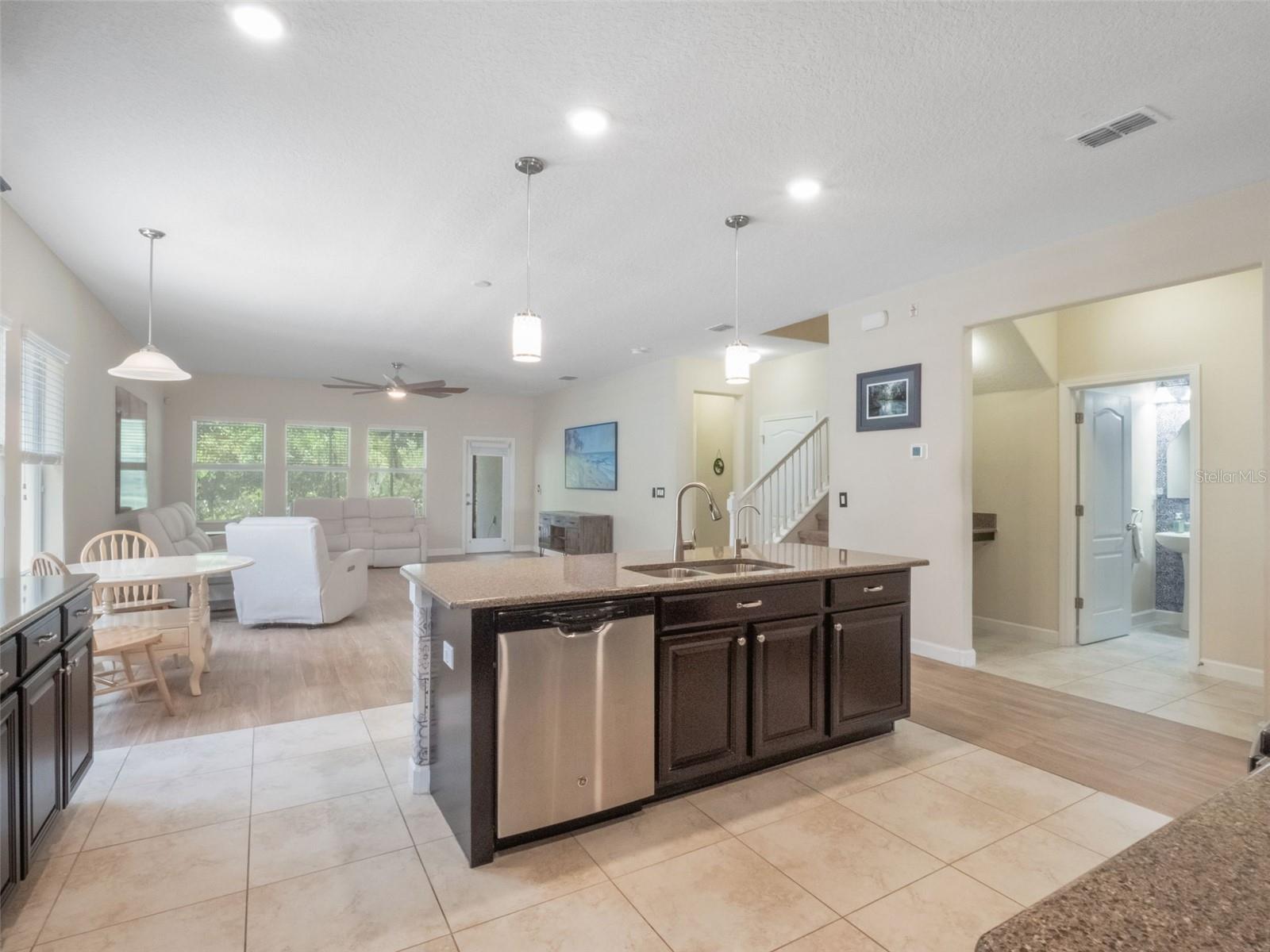 Image 15 of 33 For 13254 Penshurst Lane