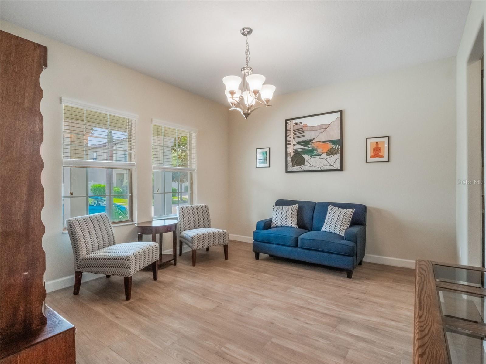 Image 7 of 33 For 13254 Penshurst Lane