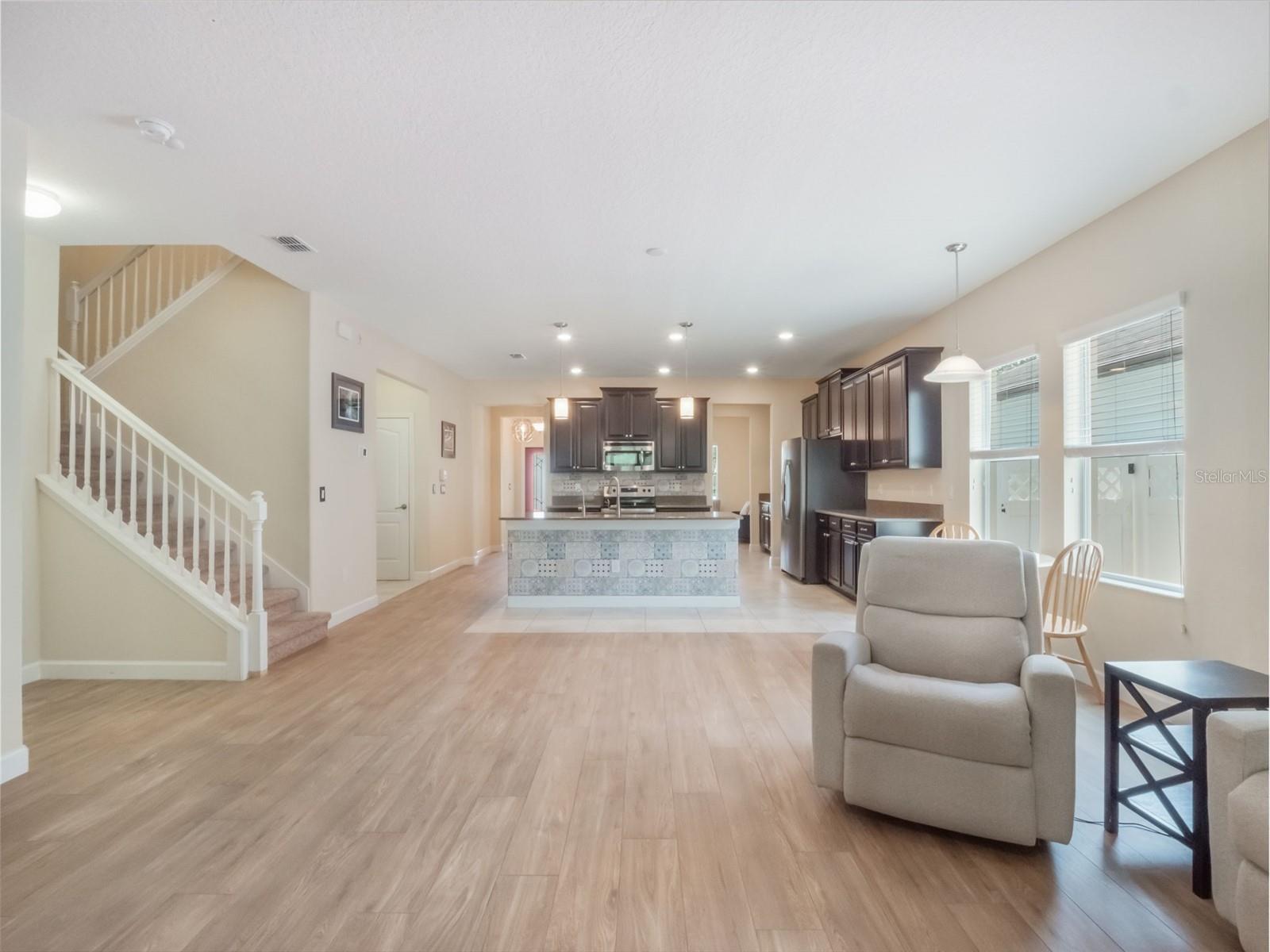 Image 9 of 33 For 13254 Penshurst Lane