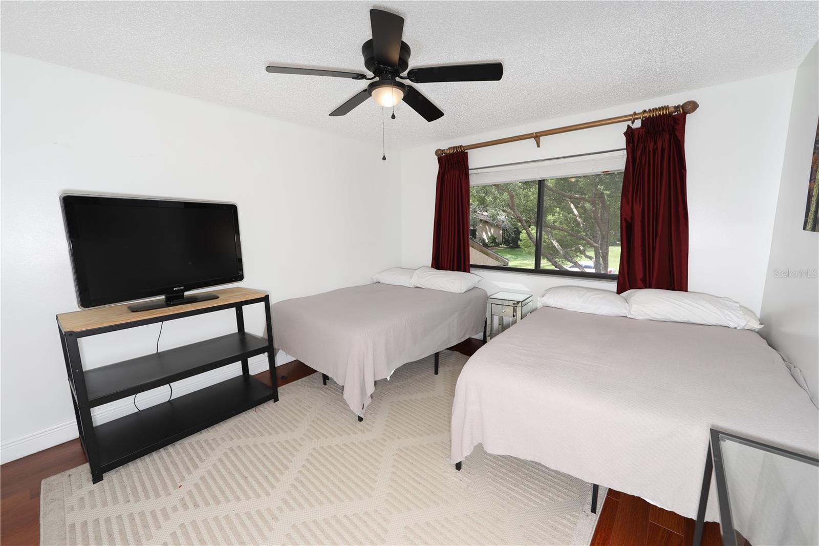 Image 15 of 26 For 3913 Villas Green Circle 3913