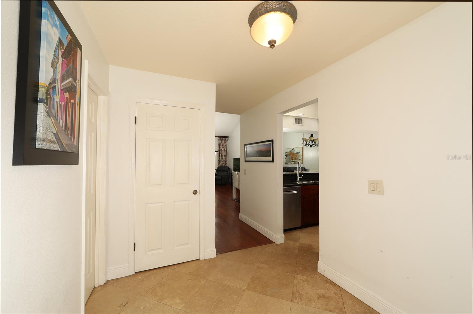 Image 3 of 26 For 3913 Villas Green Circle 3913