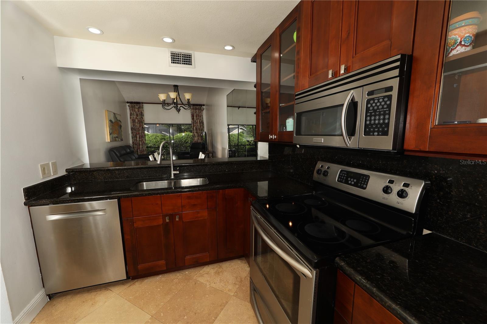 Image 8 of 26 For 3913 Villas Green Circle 3913