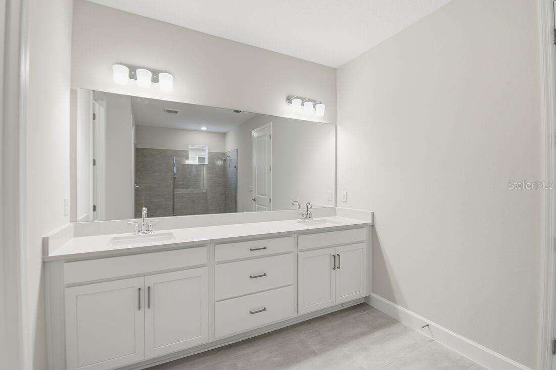 Image 18 of 43 For 12886 Harvest Rain Avenue