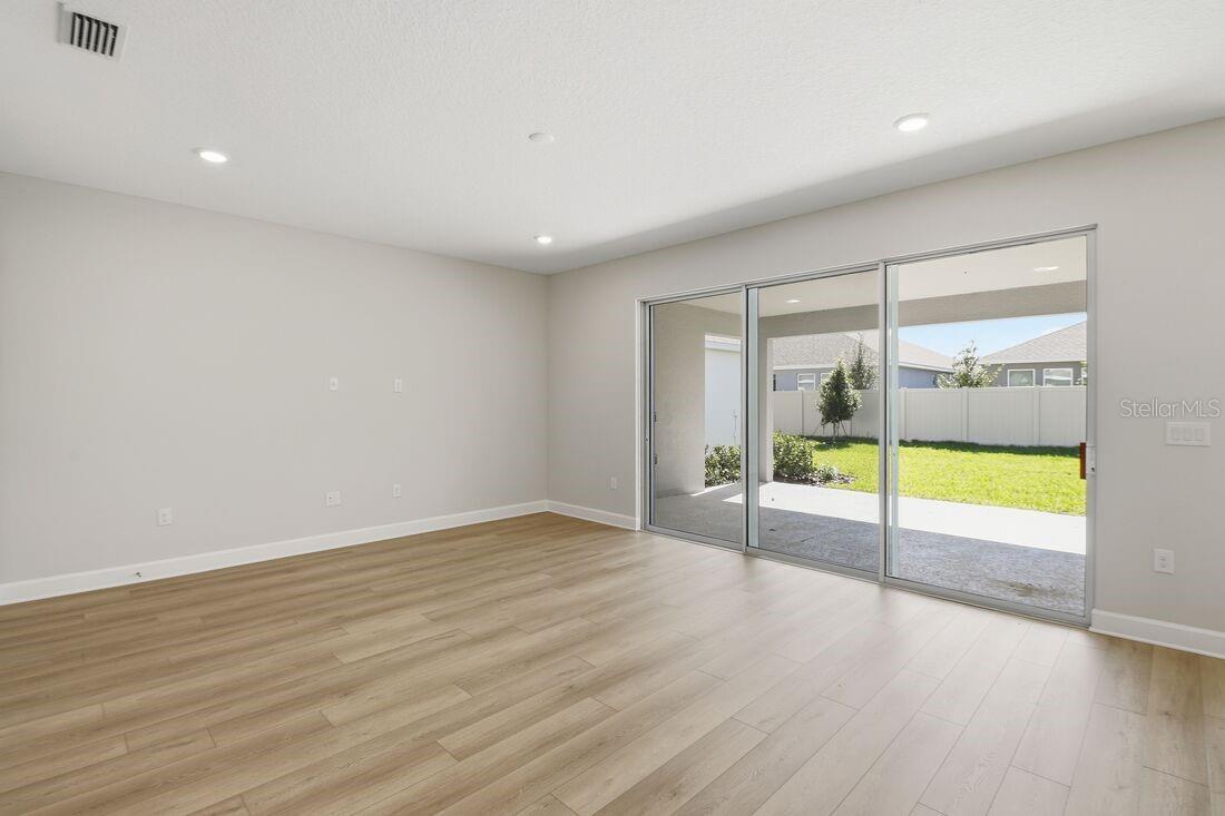 Image 6 of 43 For 12886 Harvest Rain Avenue