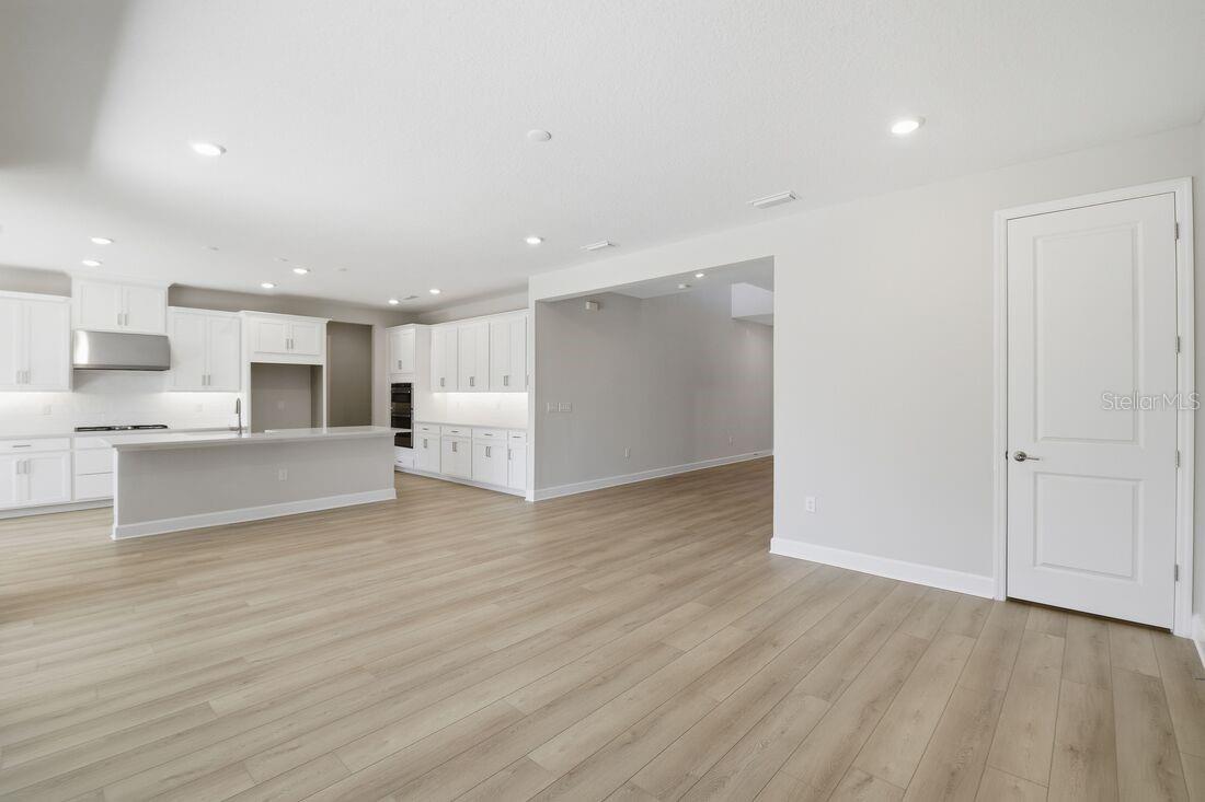 Image 8 of 43 For 12886 Harvest Rain Avenue