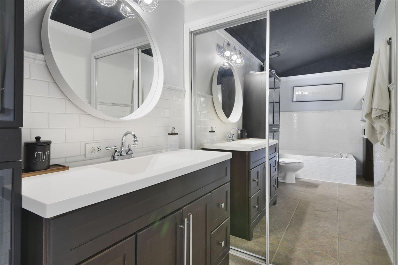 Image 31 of 40 For 8418 Rose Groves Road
