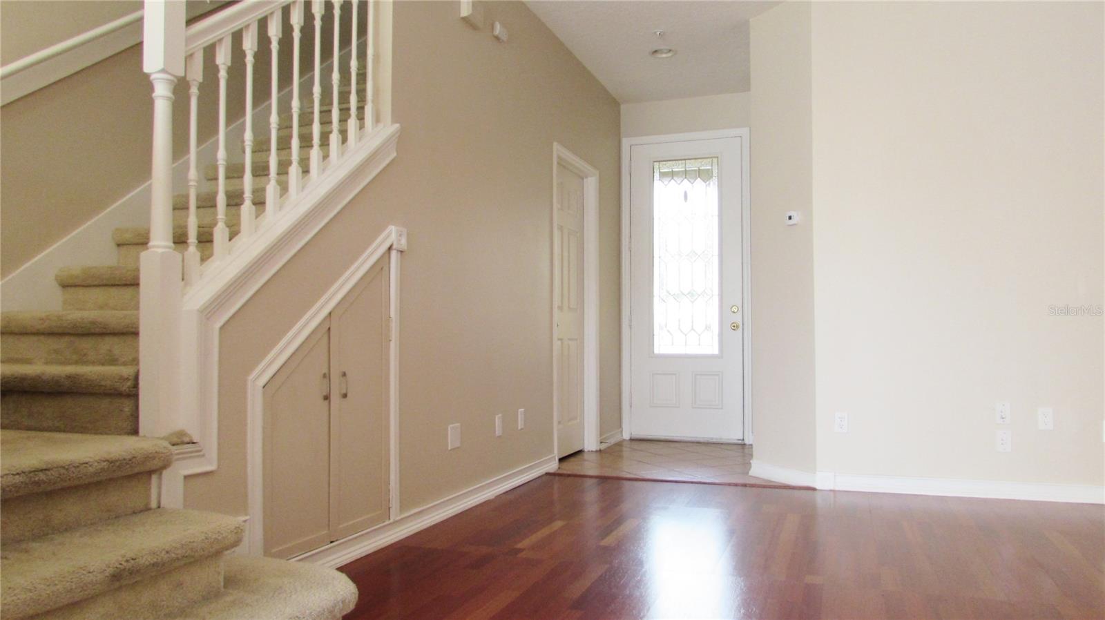 Image 4 of 15 For 9434 Silver Buttonwood Street