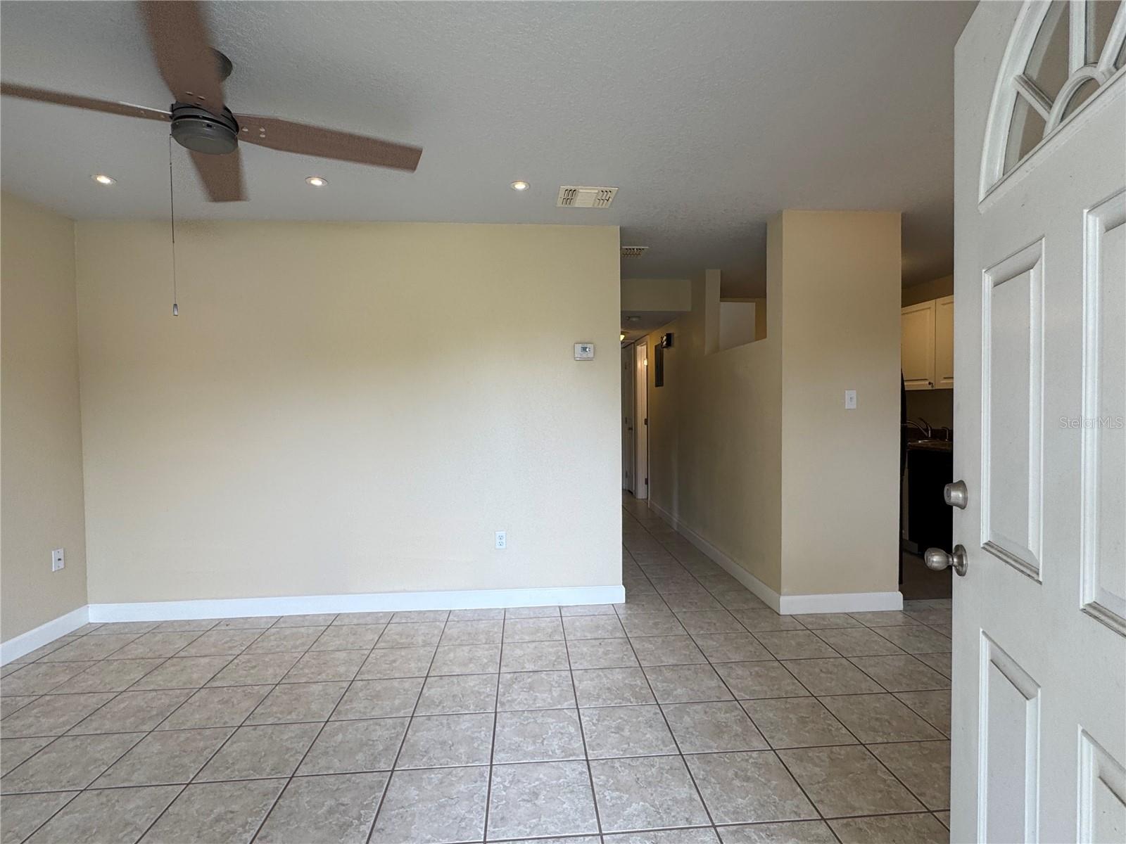 Image 6 of 35 For 1600 Jemima Avenue