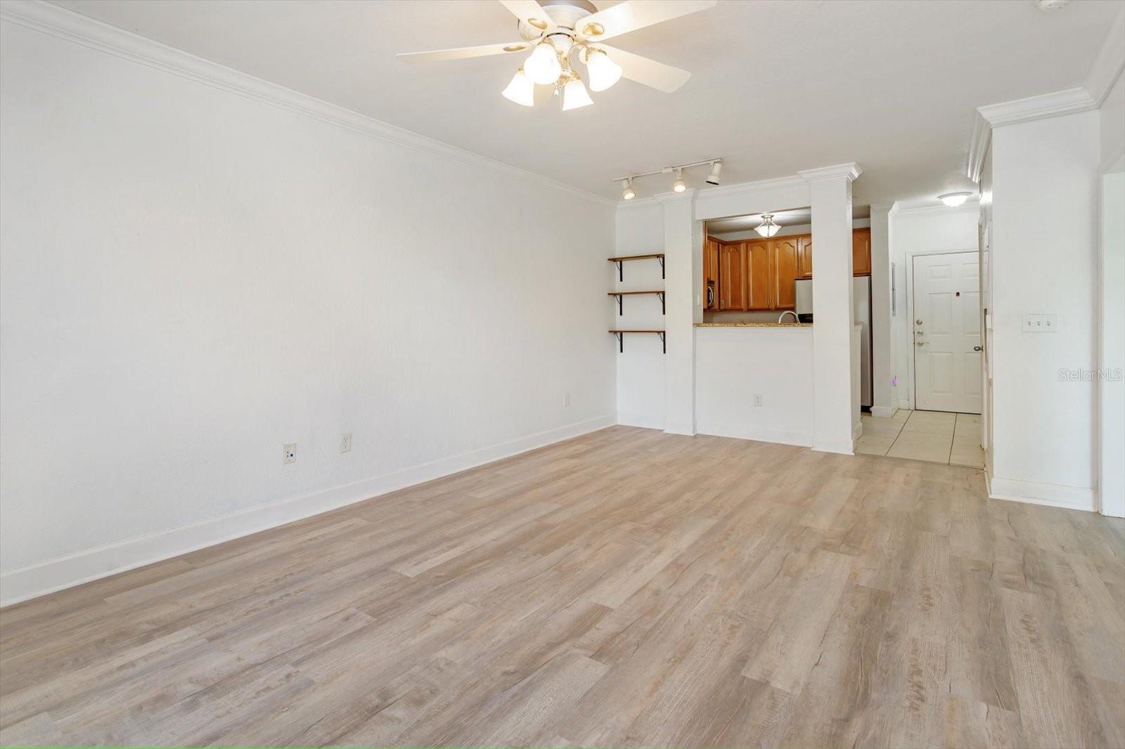 Image 11 of 20 For 304 South Street 5022