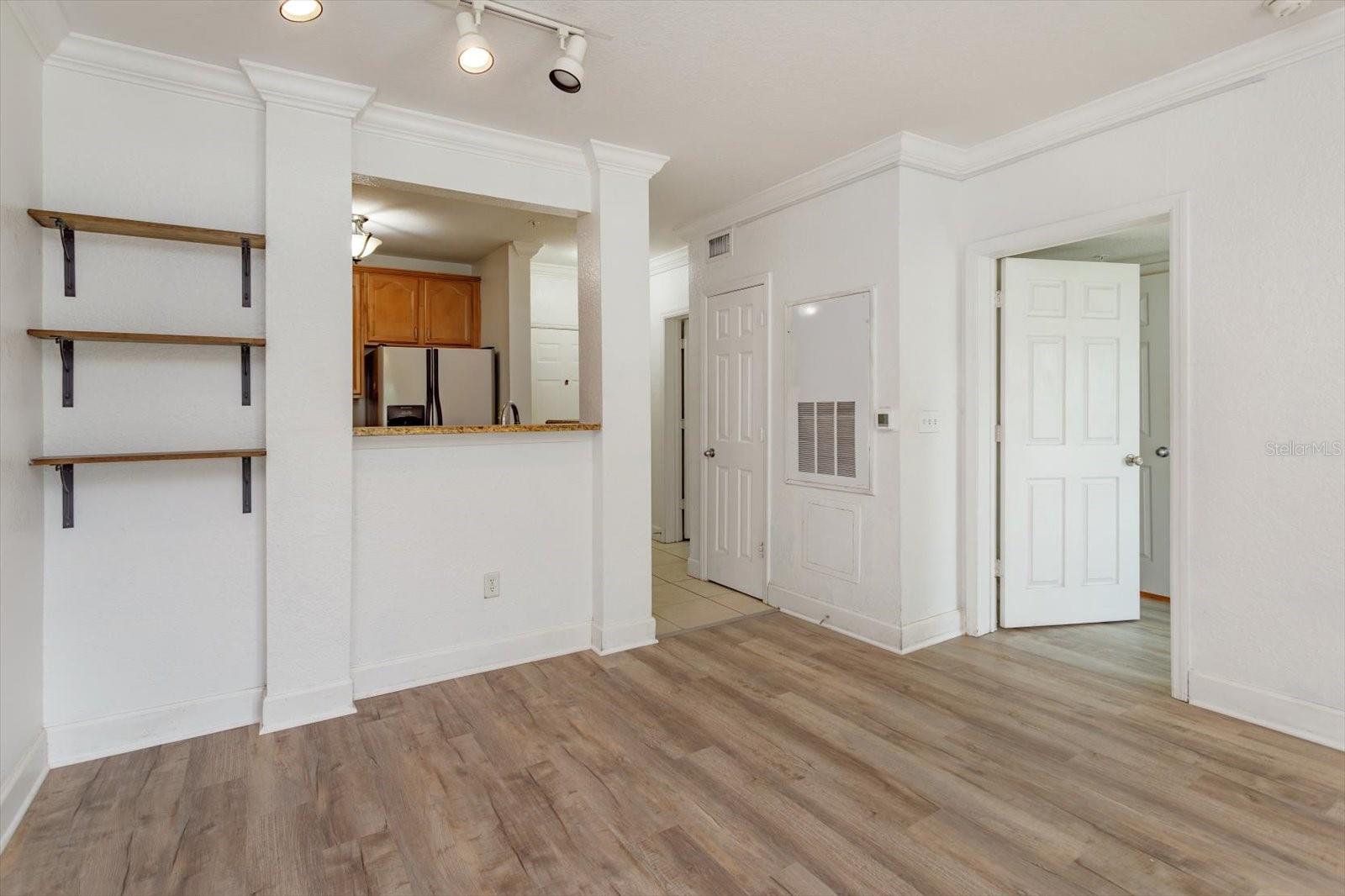 Image 7 of 20 For 304 South Street 5022