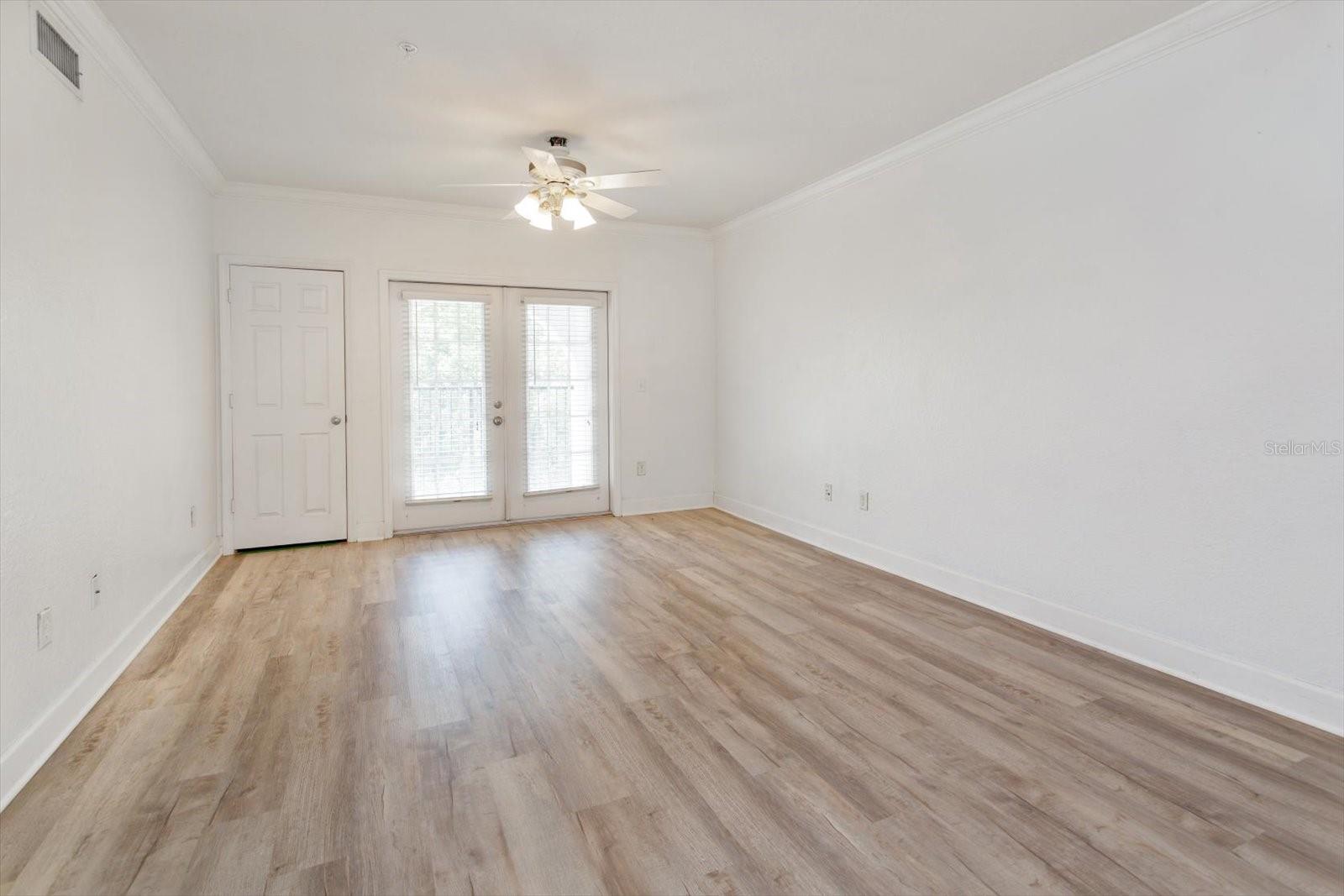 Image 8 of 20 For 304 South Street 5022