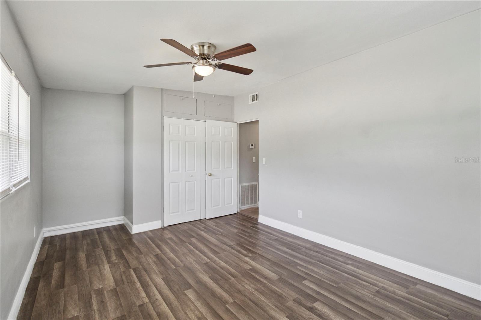 Image 22 of 31 For 1518 Oranole Road